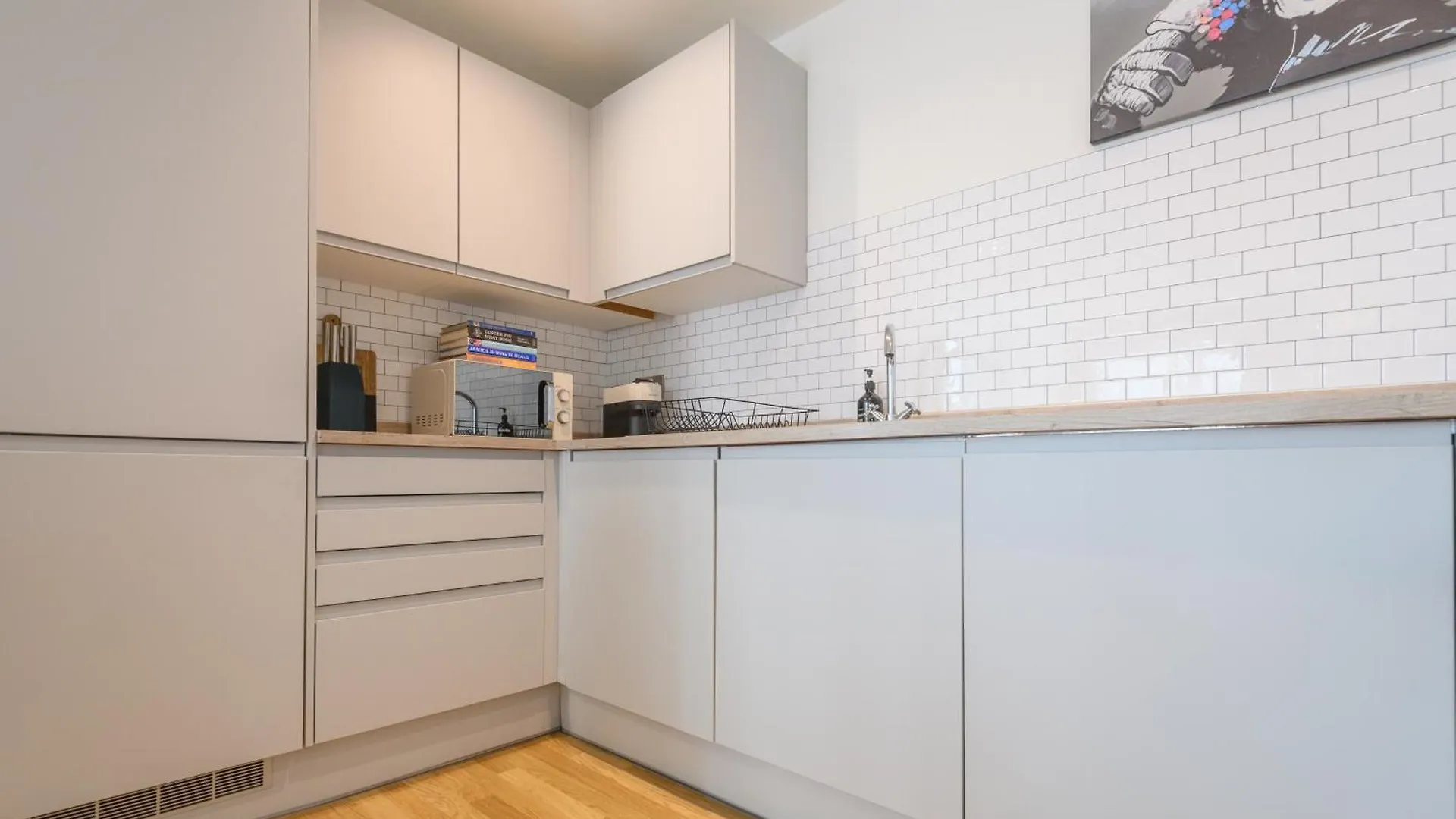 Luxury 3-Bed, 3-Bath Penthouse - Leeds City Centre - Underground Parking 0*, Leeds (West Yorkshire)